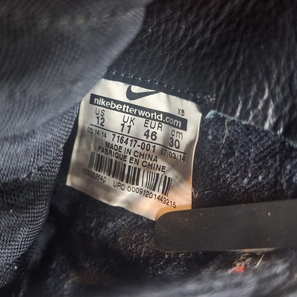 Mens Size 12 Nike Lebron Sneakers - Picture 8 of 8